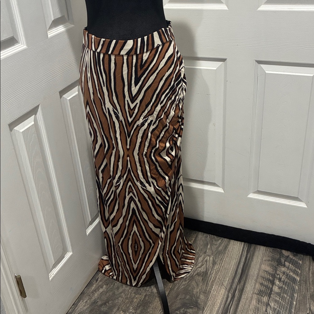 Worthington animal print maxi skirt